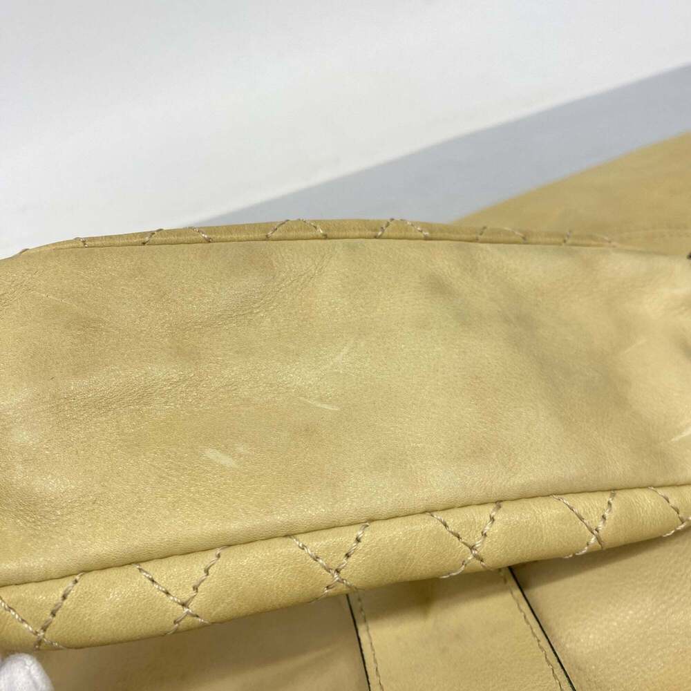 CHANEL Cream Lambskin Leather Tote Bag - Picture 7 of 15